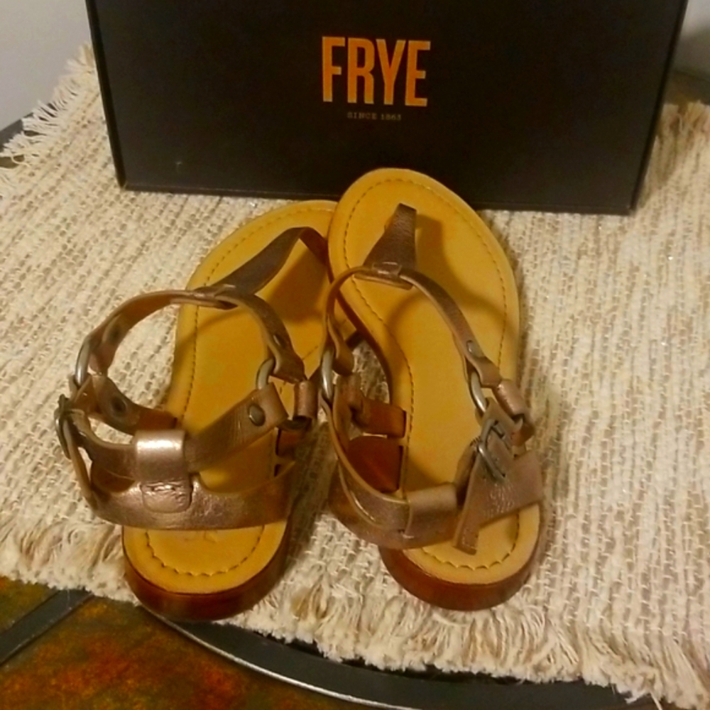 Frye Sandals - Picture 2 of 4
